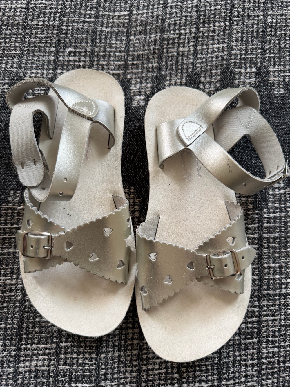 Salt Water Sandals by Hoy Metallic Silver Heart Cutout Kids Sandals